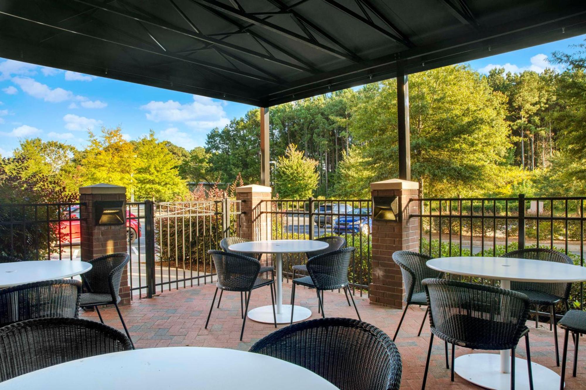 Hyatt Place Raleigh Cary Екстериор снимка