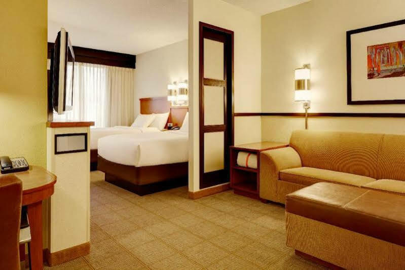 Hyatt Place Raleigh Cary Екстериор снимка